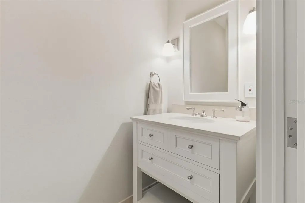 1241 Gulf Of Mexico Drive Longboat Key FL 34228