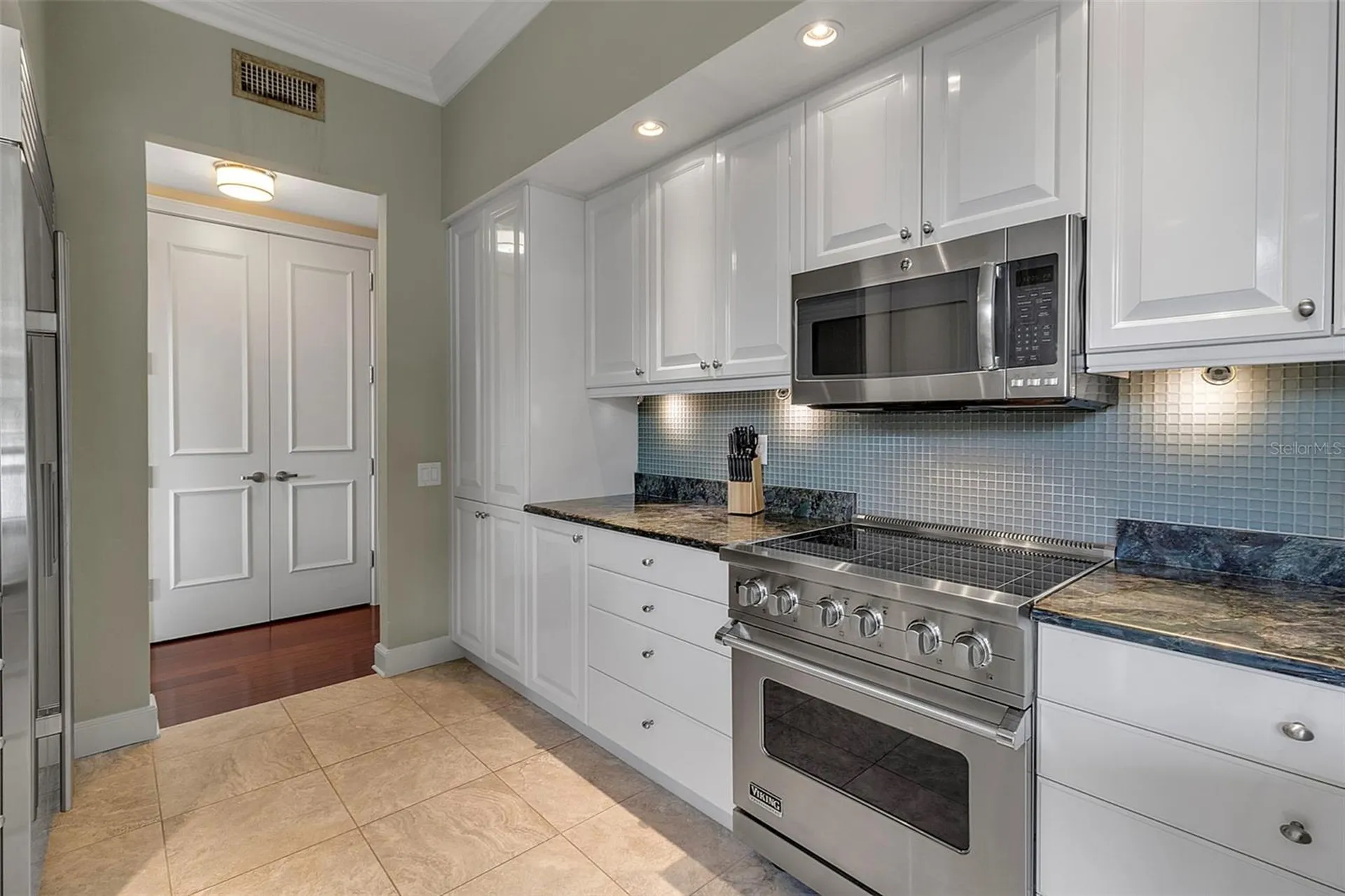 1241 Gulf Of Mexico Drive Longboat Key FL 34228