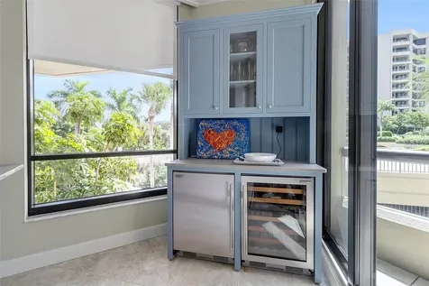 1241 Gulf Of Mexico Drive Longboat Key FL 34228