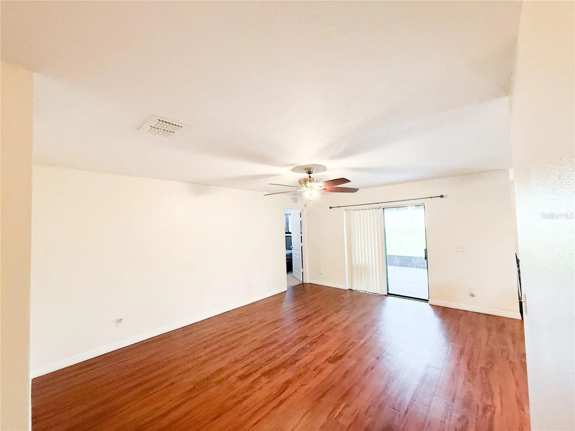 1552 Swan Lake Circle Dundee FL 33838