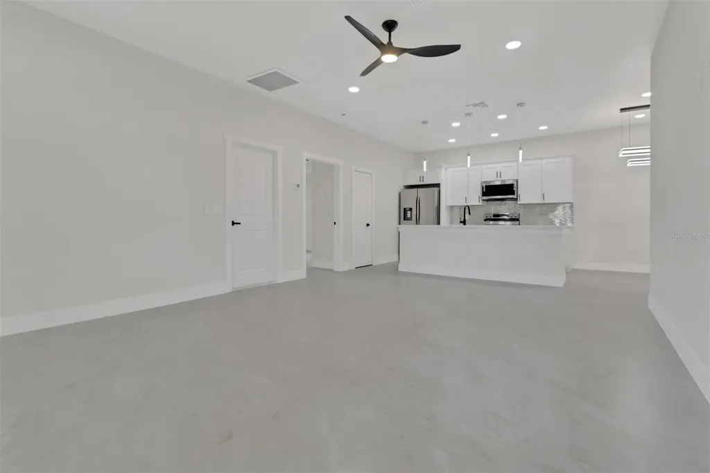 4501/4503 15th Street SW Lehigh Acres FL 33971