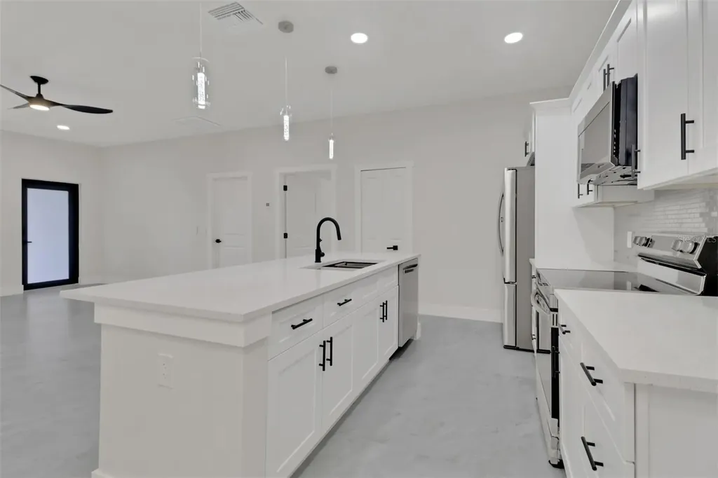 4501/4503 15th Street SW Lehigh Acres FL 33971