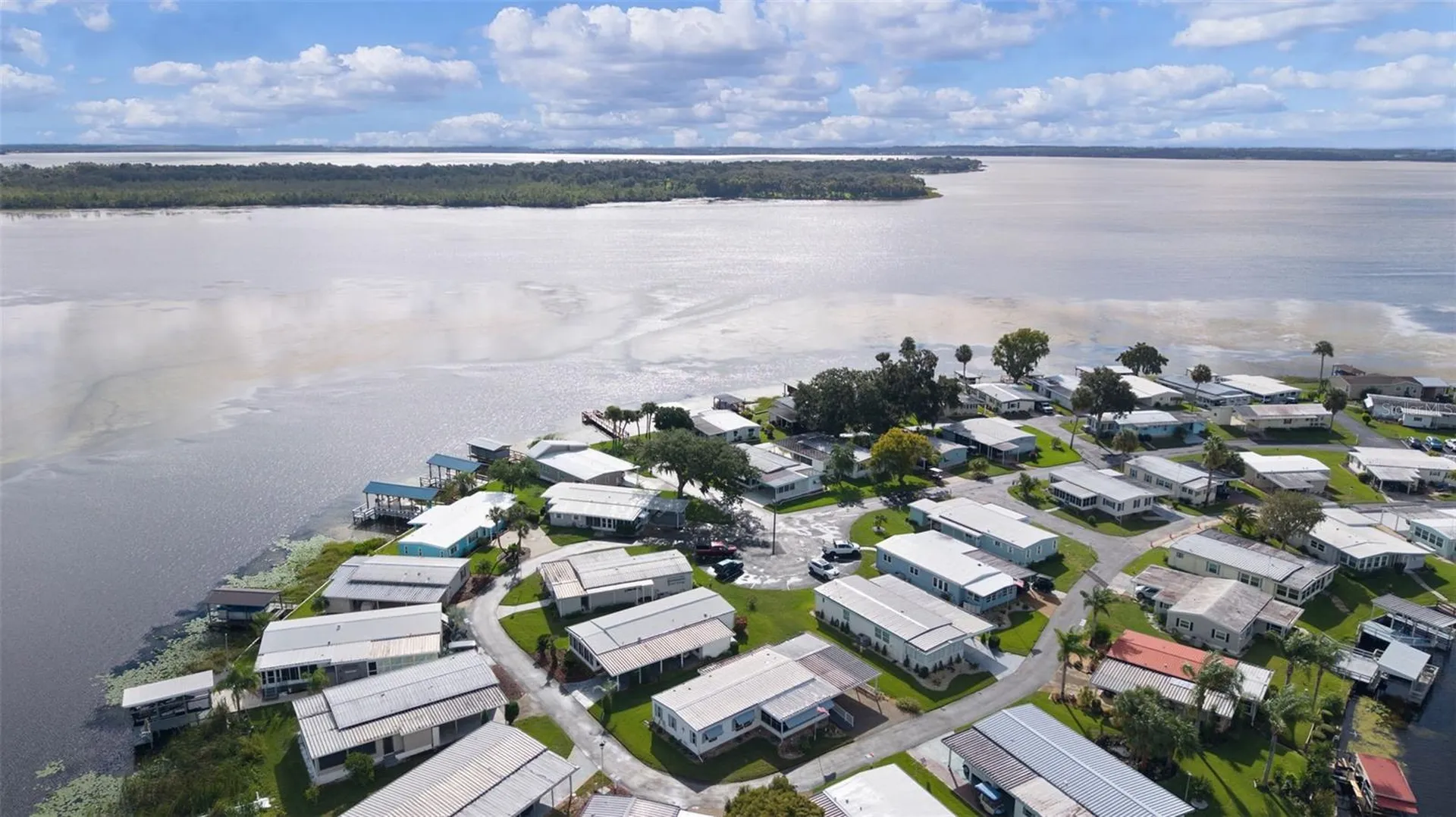 20 Captains Point Fruitland Park FL 34731