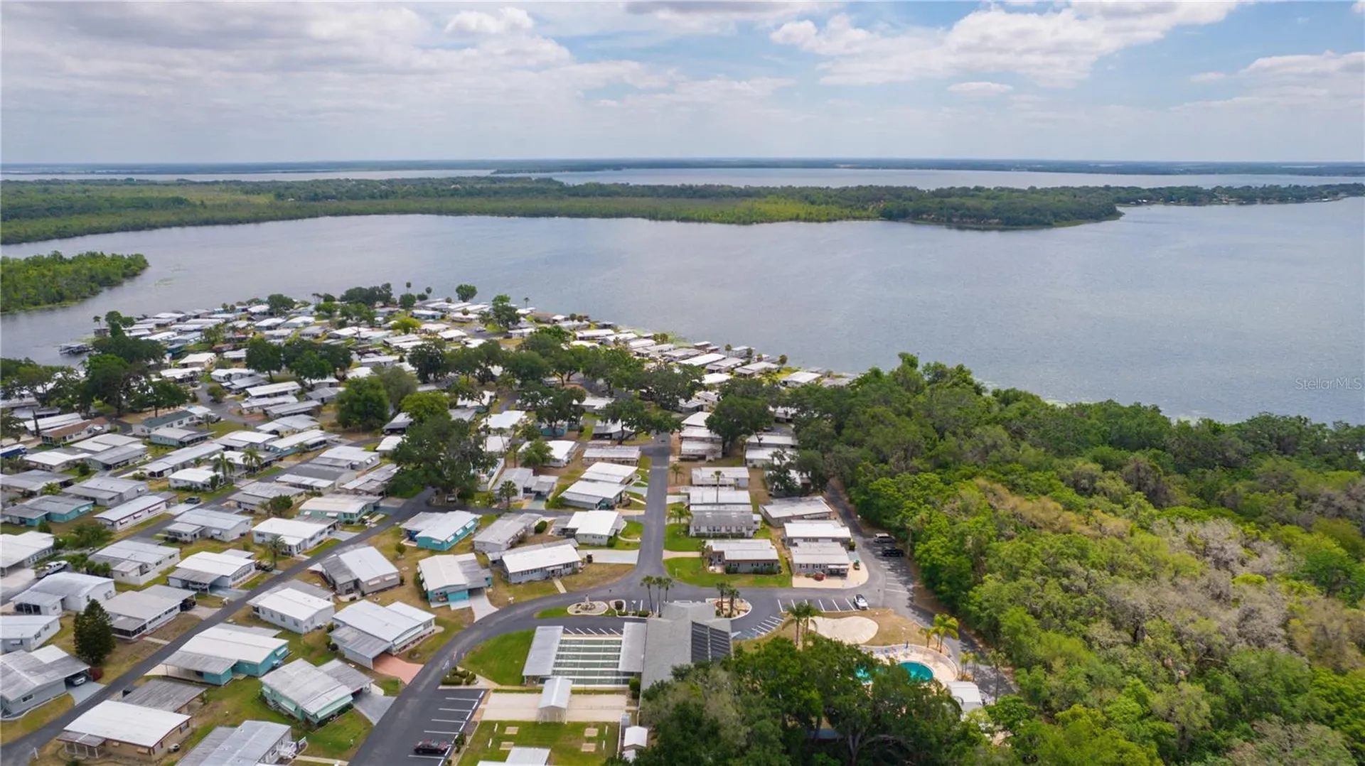 20 Captains Point Fruitland Park FL 34731