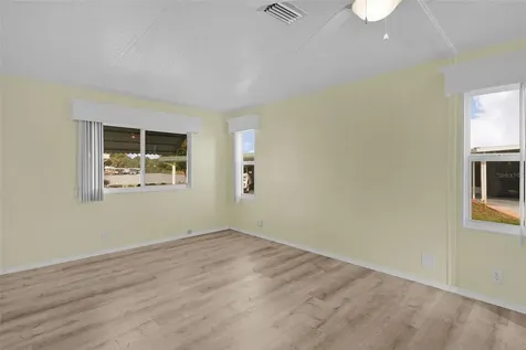 20 Captains Point Fruitland Park FL 34731