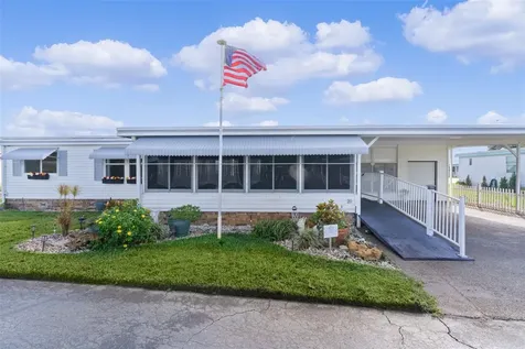 20 Captains Point Fruitland Park FL 34731