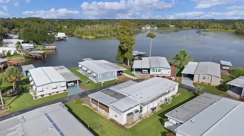20 Captains Point Fruitland Park FL 34731