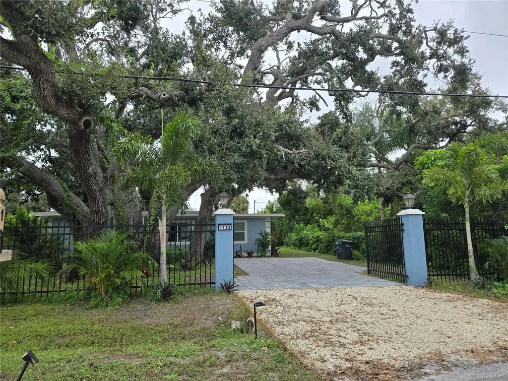 1112 Sunset Avenue Nokomis FL 34275