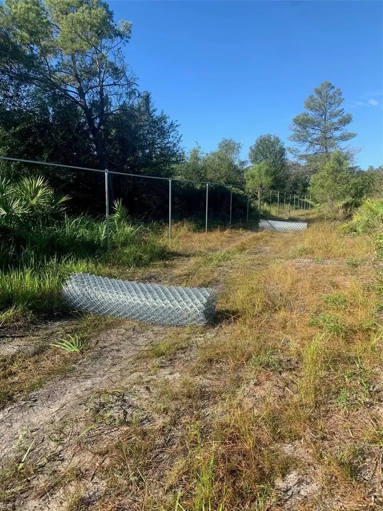 2701 Metro Drive Ruskin FL 33570