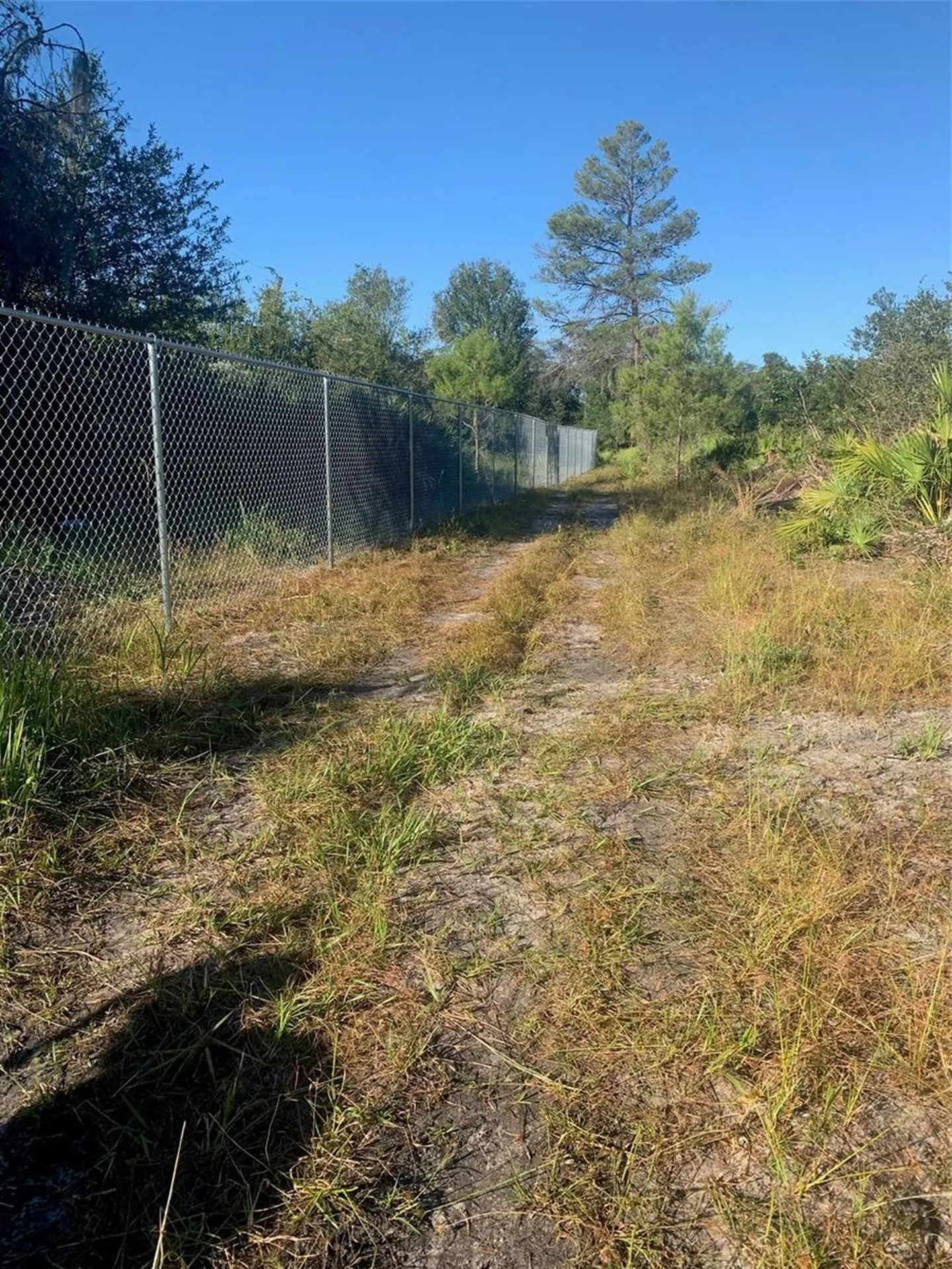 2701 Metro Drive Ruskin FL 33570