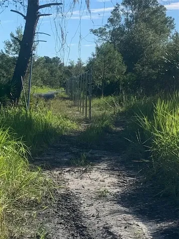 2701 Metro Drive Ruskin FL 33570