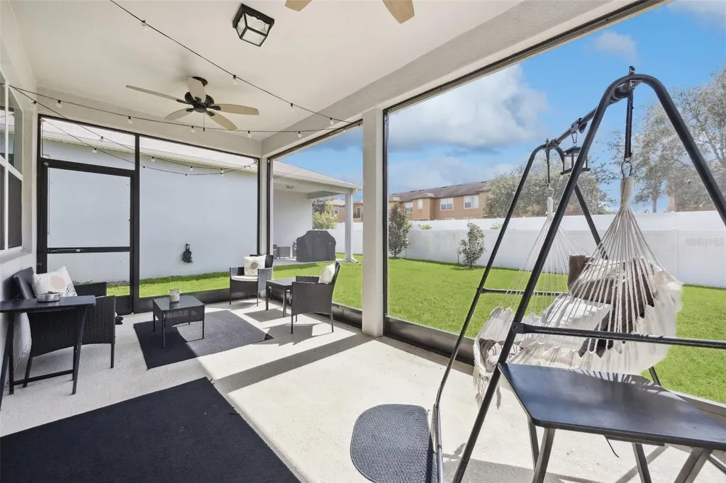 1068 Papaya Circle Davenport FL 33897