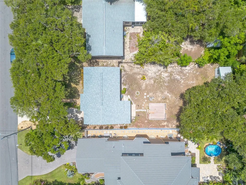 822 E 12th Avenue New Smyrna Beach FL 32169