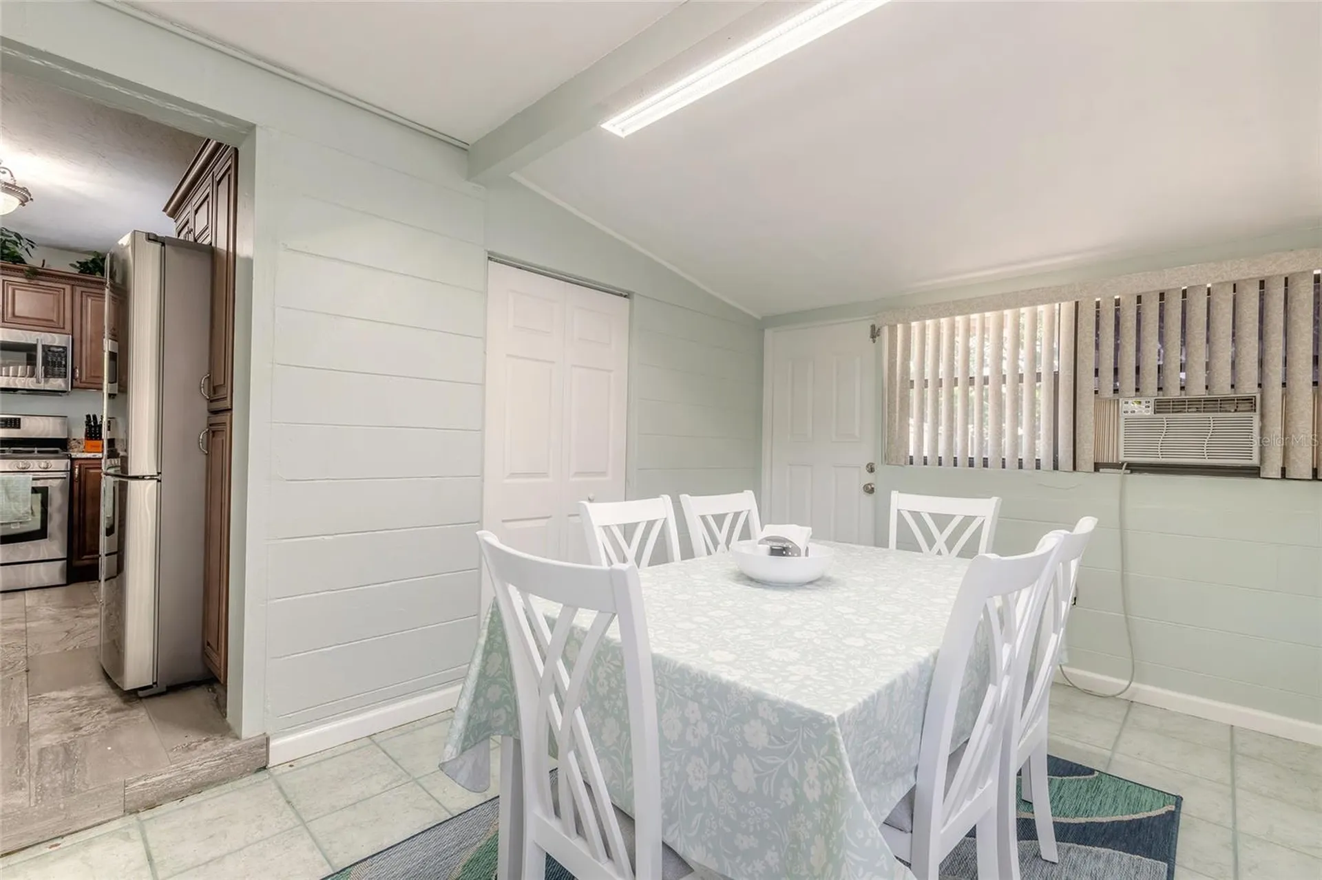 822 E 12th Avenue New Smyrna Beach FL 32169