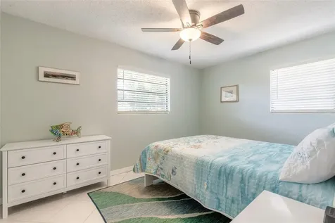 822 E 12th Avenue New Smyrna Beach FL 32169