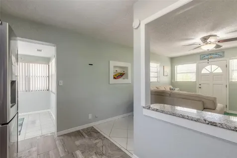 822 E 12th Avenue New Smyrna Beach FL 32169