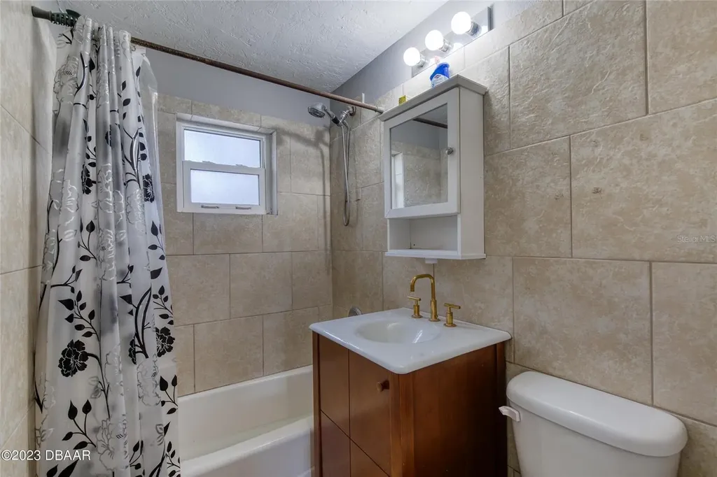108 Palm Drive Daytona Beach FL 32117