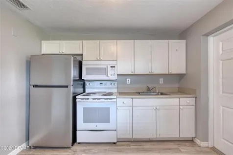108 Palm Drive Daytona Beach FL 32117