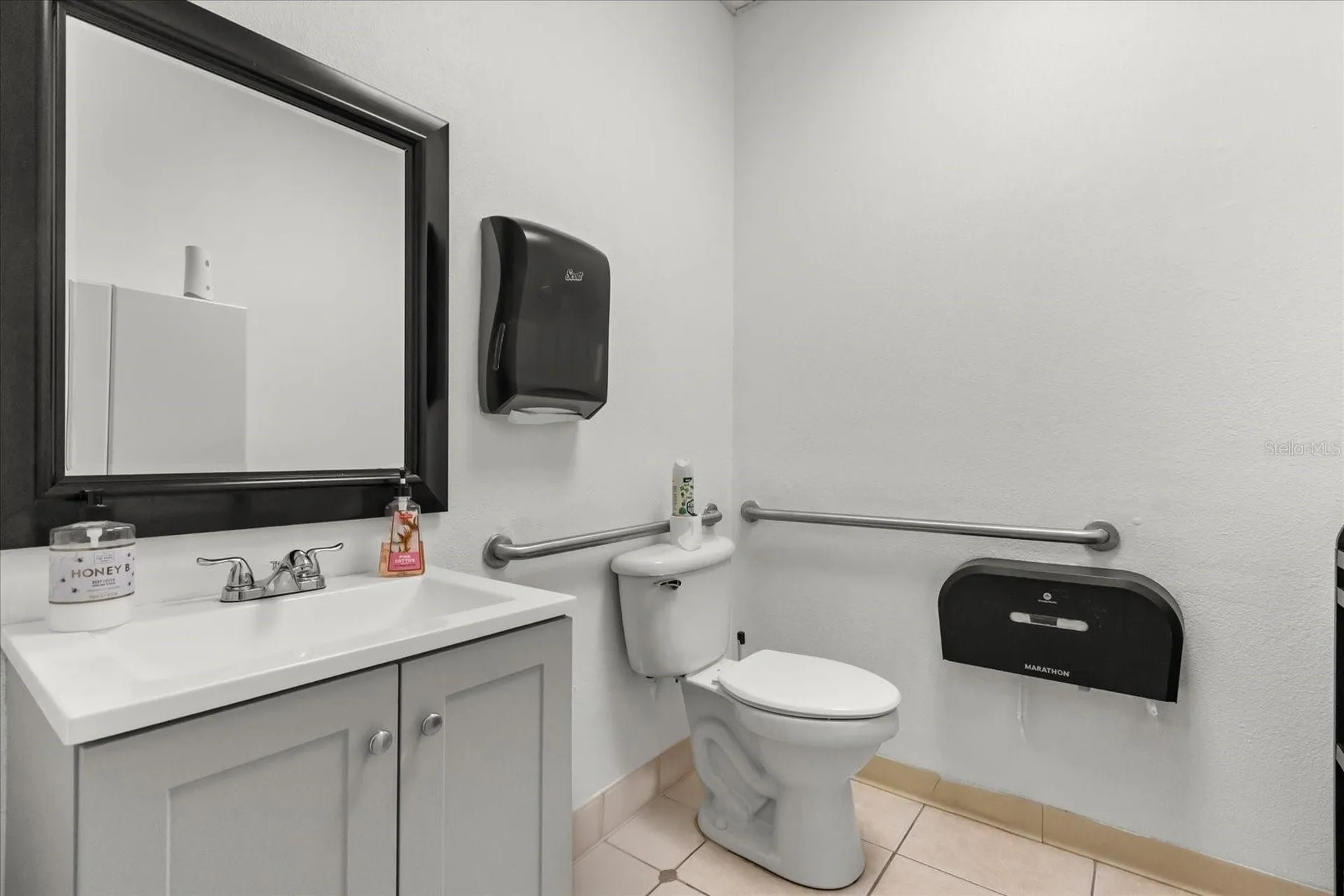 1046 Plaza Drive Kissimmee FL 34743