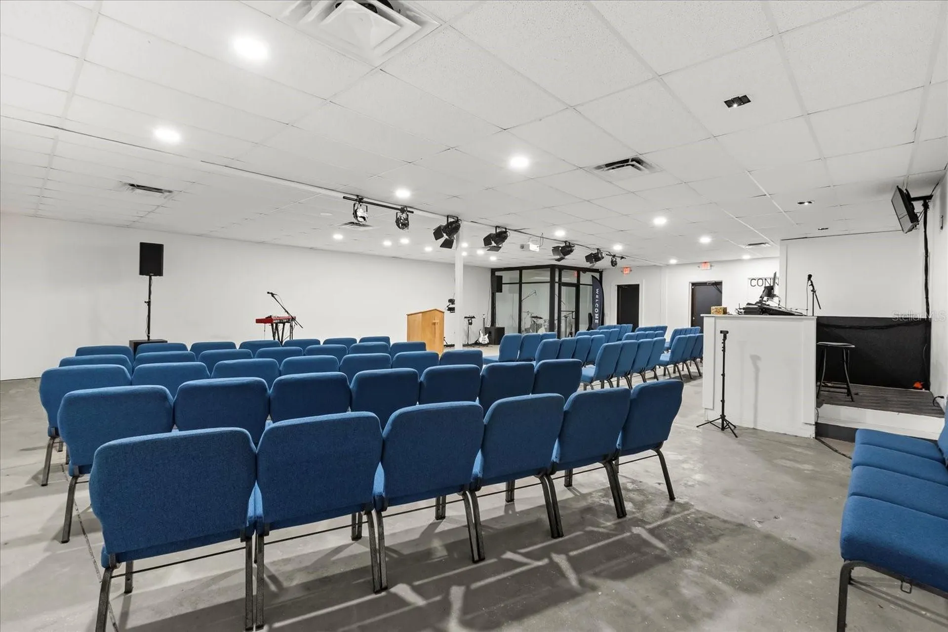 1046 Plaza Drive Kissimmee FL 34743