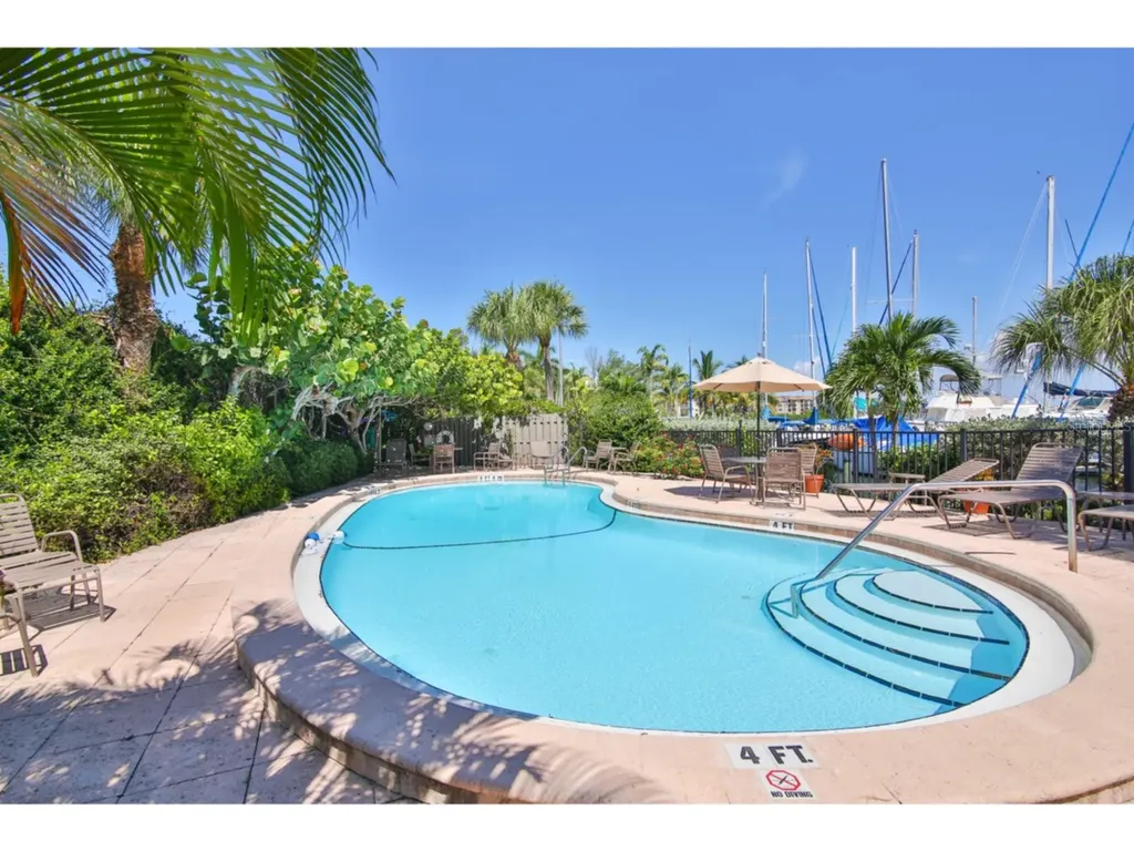3440 Gulf Of Mexico Drive Longboat Key FL 34228