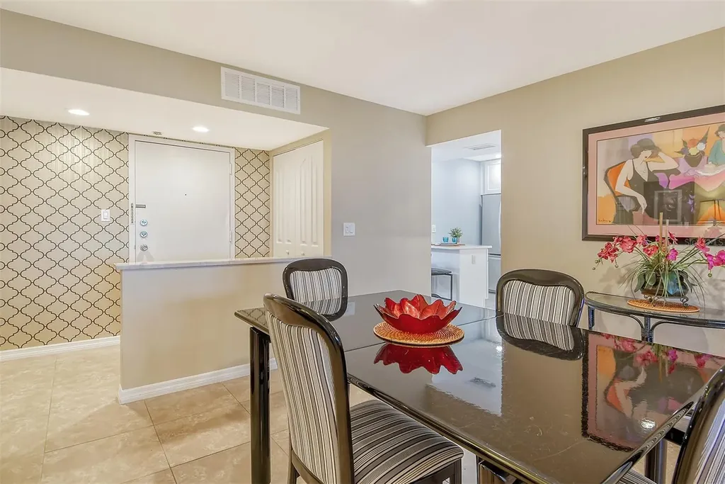 1125 W Peppertree Drive Sarasota FL 34242