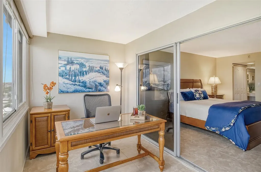 1125 W Peppertree Drive Sarasota FL 34242