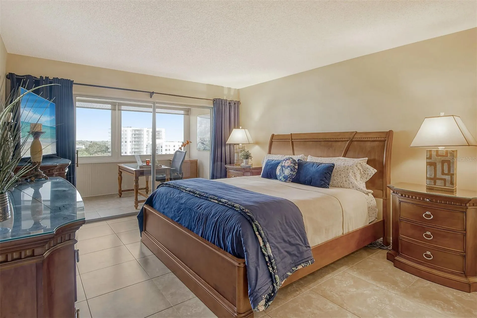 1125 W Peppertree Drive Sarasota FL 34242