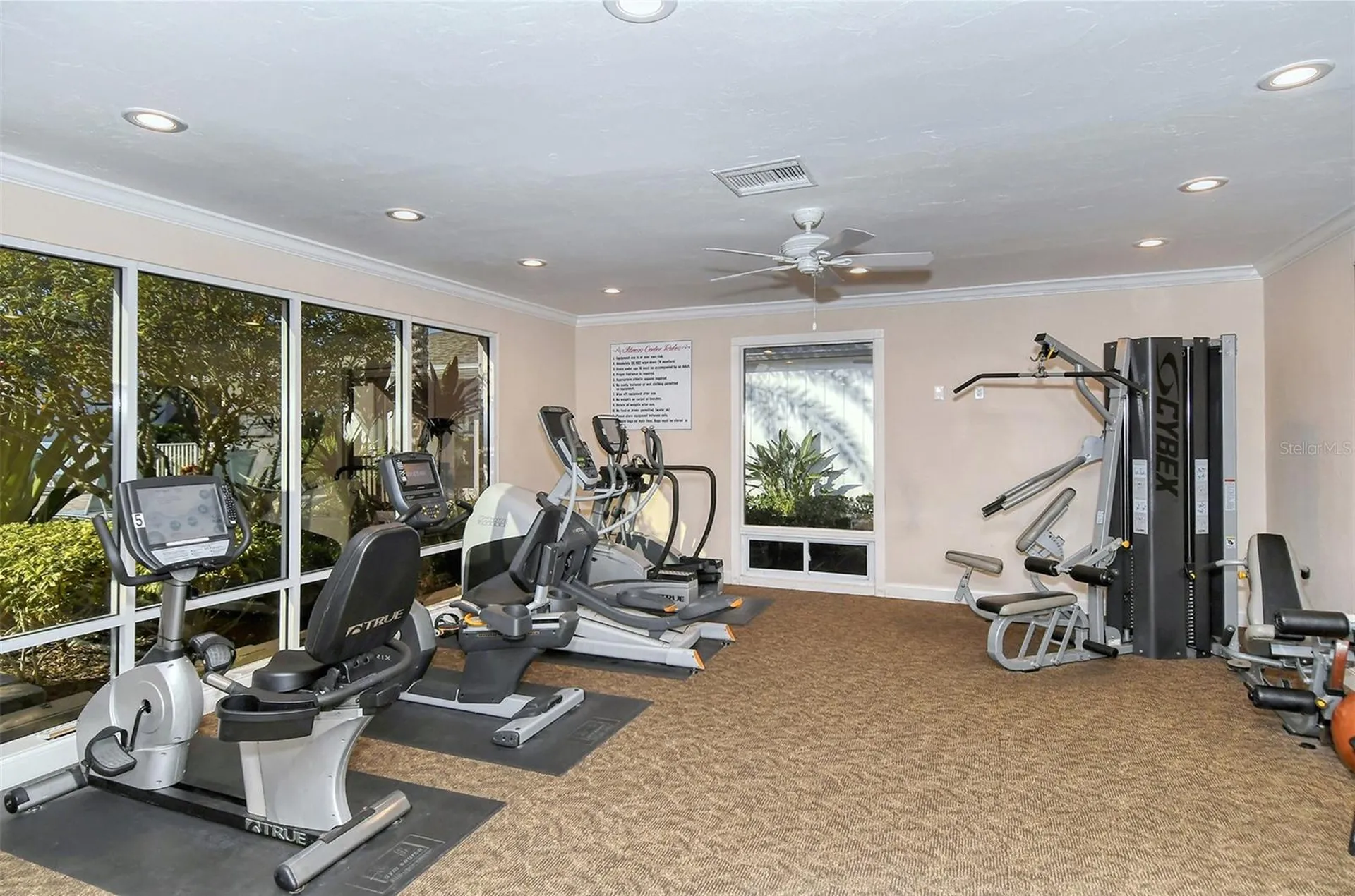 1125 W Peppertree Drive Sarasota FL 34242
