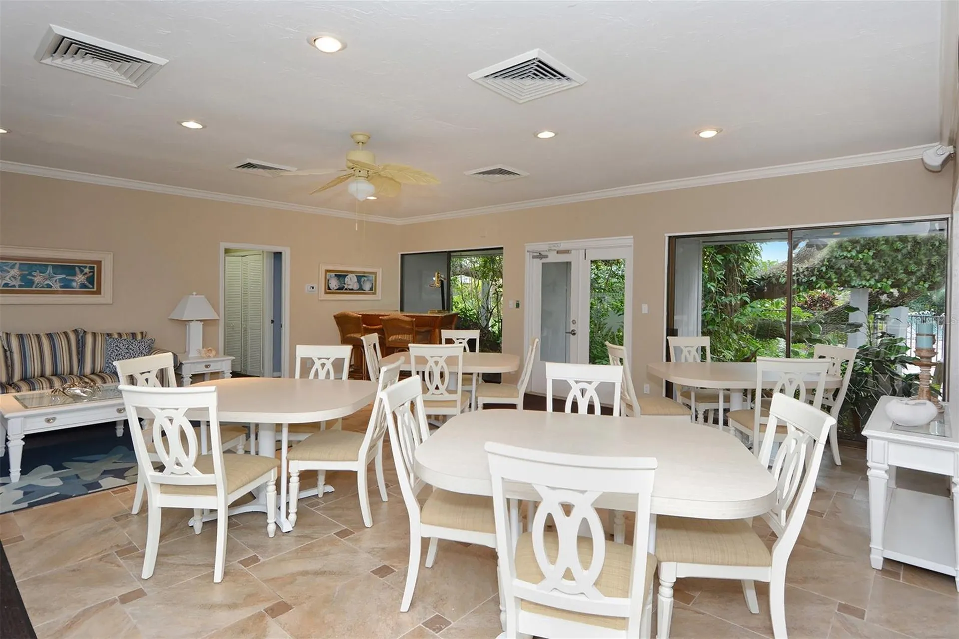 1125 W Peppertree Drive Sarasota FL 34242