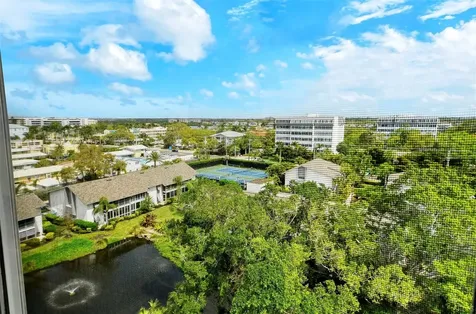 1125 W Peppertree Drive Sarasota FL 34242