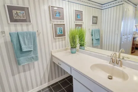 1125 W Peppertree Drive Sarasota FL 34242