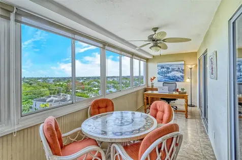 1125 W Peppertree Drive Sarasota FL 34242