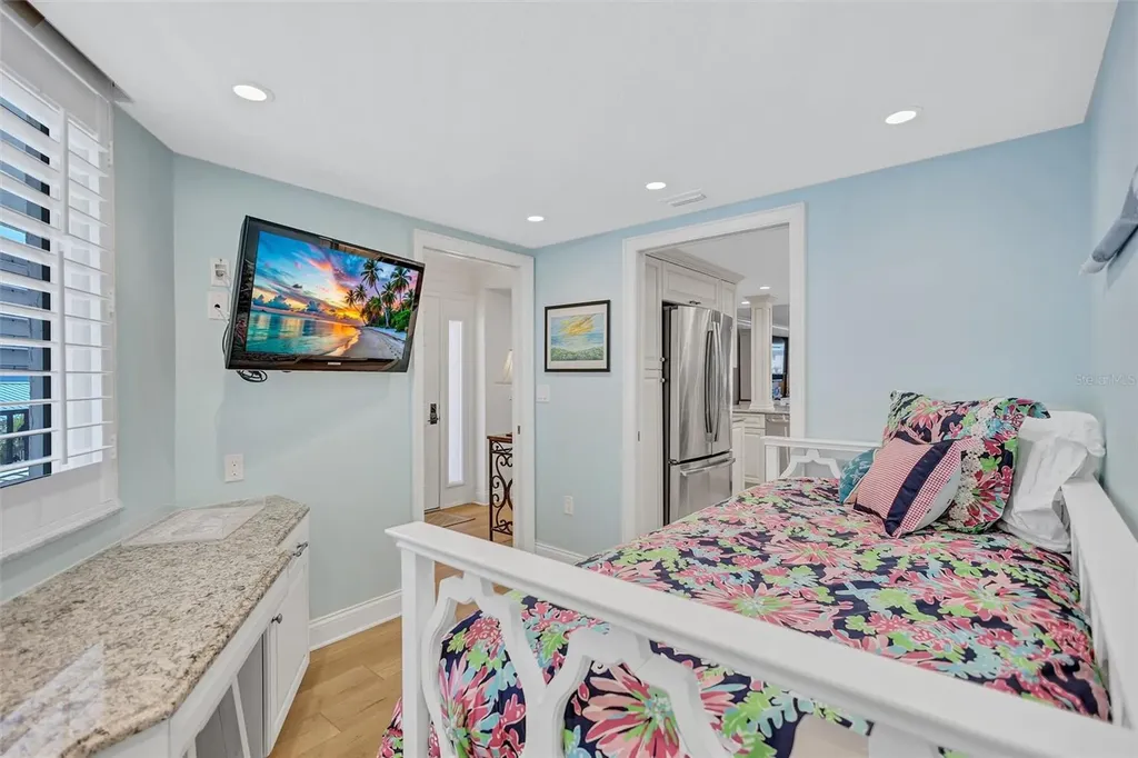 5880 Midnight Pass Road Sarasota FL 34242