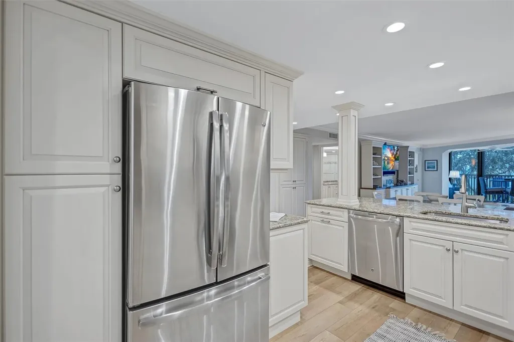 5880 Midnight Pass Road Sarasota FL 34242