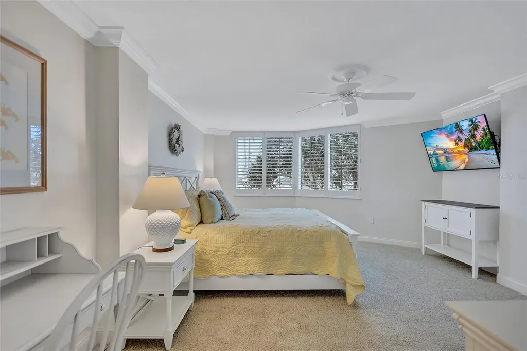 5880 Midnight Pass Road Sarasota FL 34242