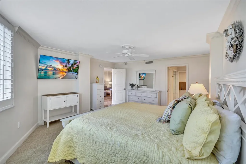 5880 Midnight Pass Road Sarasota FL 34242