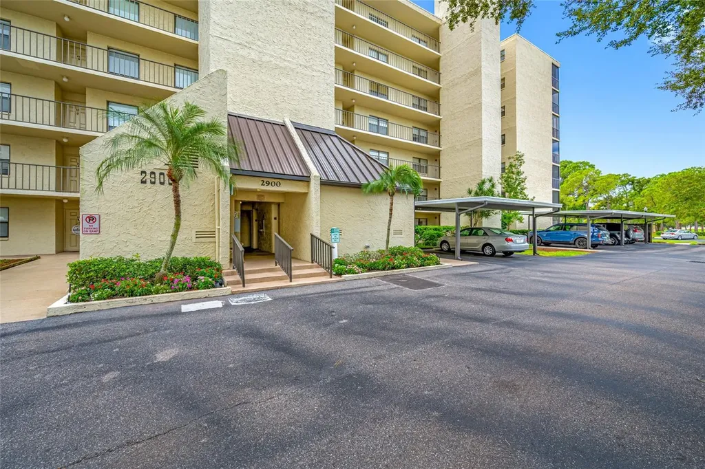 2900 Cove Cay Drive Clearwater FL 33760
