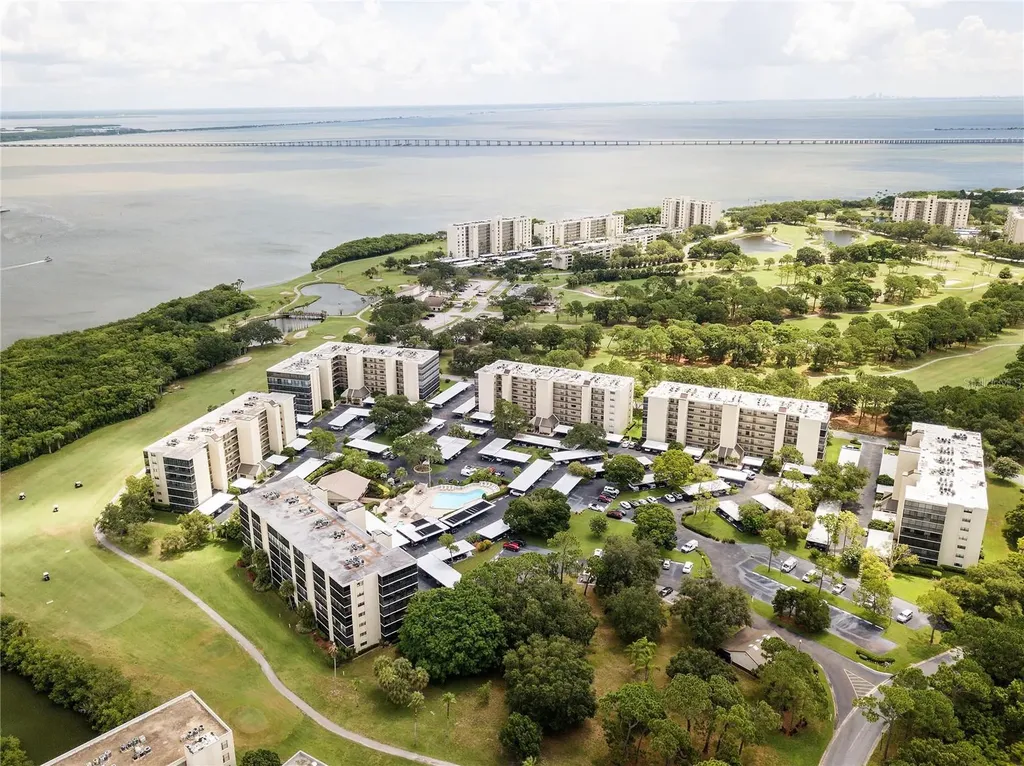 2900 Cove Cay Drive Clearwater FL 33760