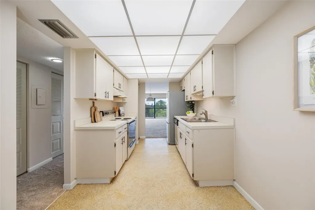 2900 Cove Cay Drive Clearwater FL 33760