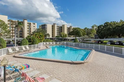 2900 Cove Cay Drive Clearwater FL 33760