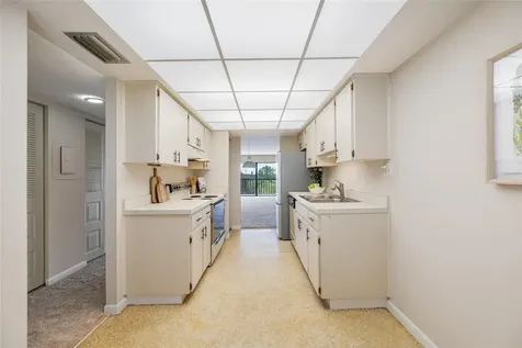 2900 Cove Cay Drive Clearwater FL 33760