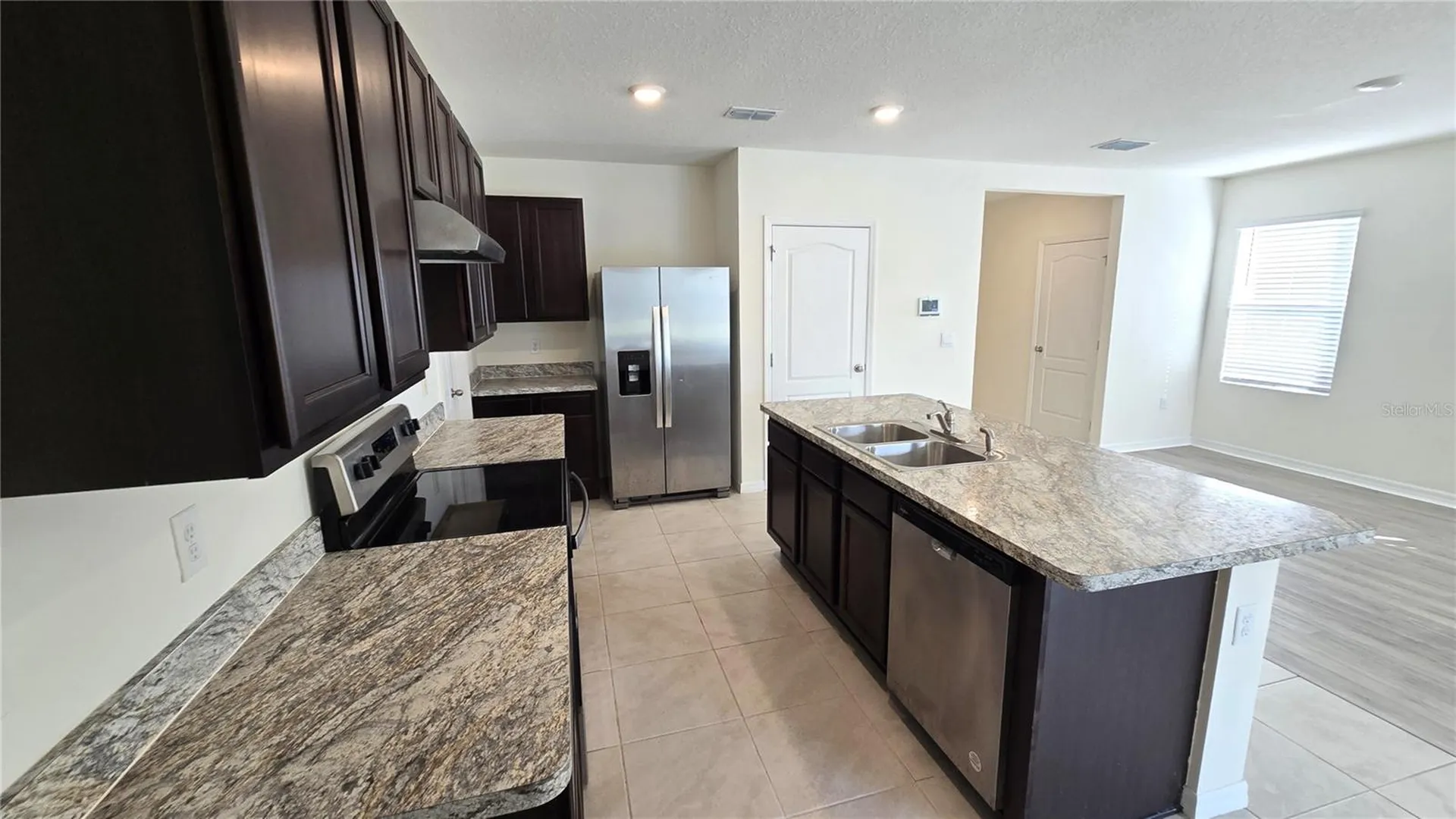 1671 Rosydale Circle Davenport FL 33837