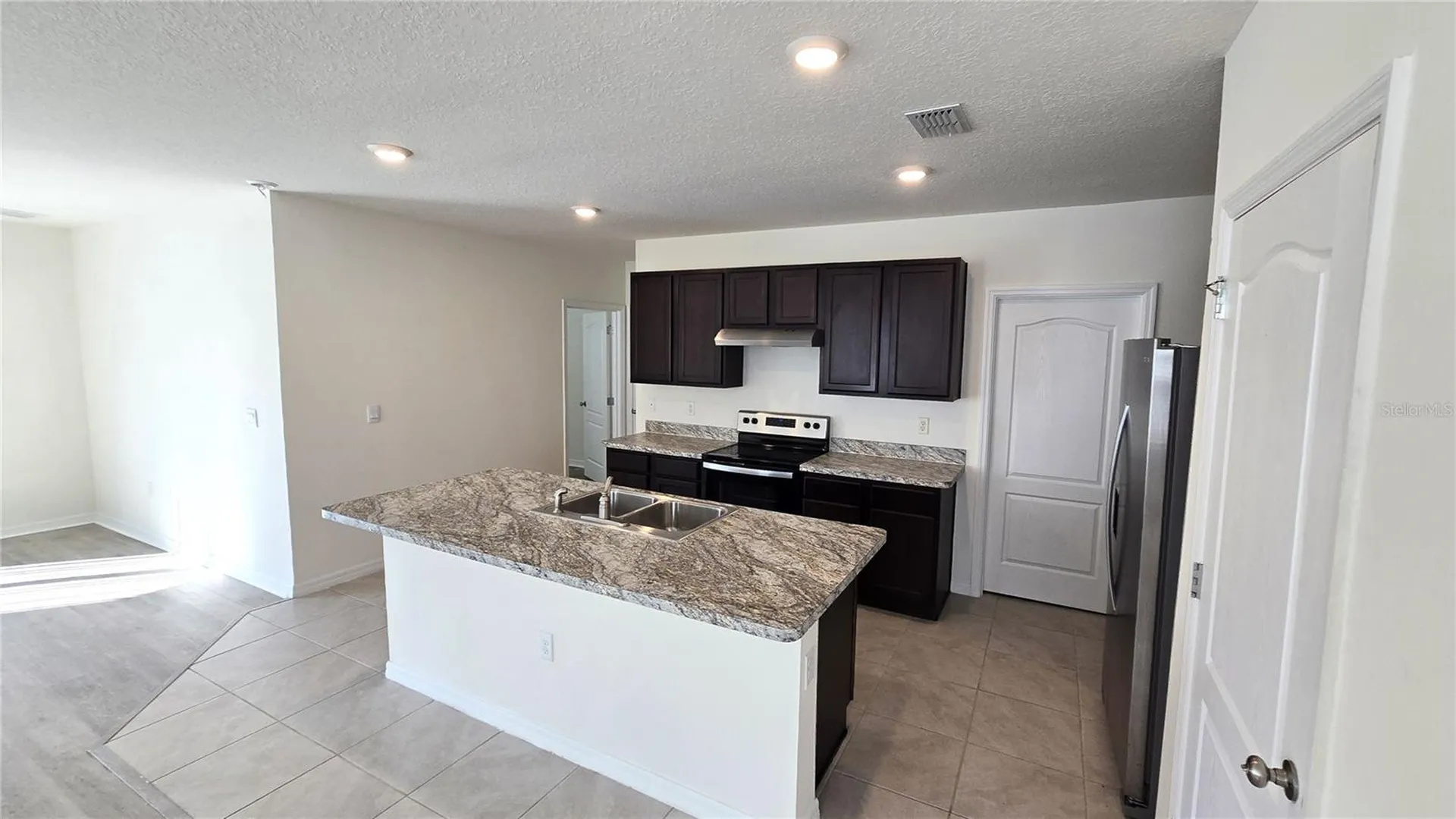 1671 Rosydale Circle Davenport FL 33837