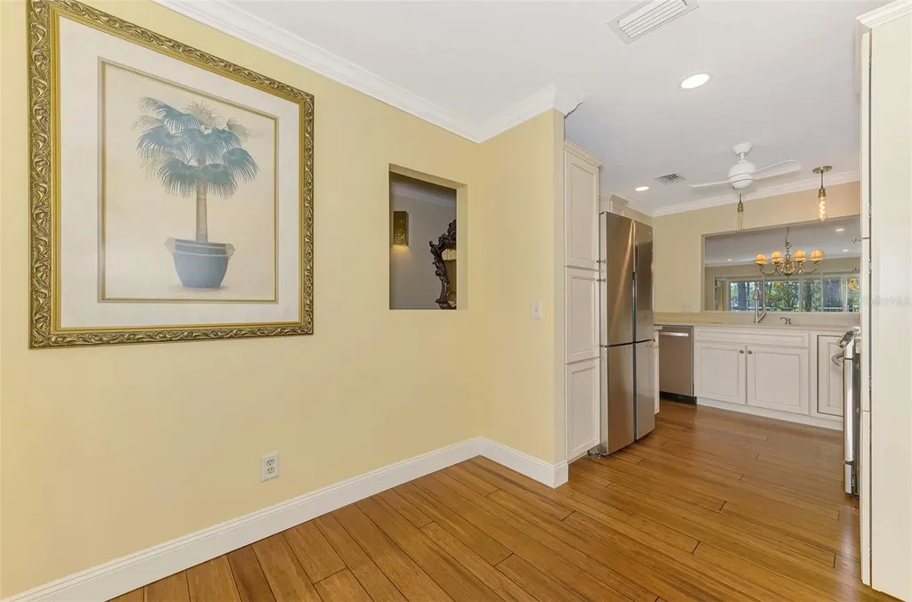 4489 Longmeadow Sarasota FL 34235