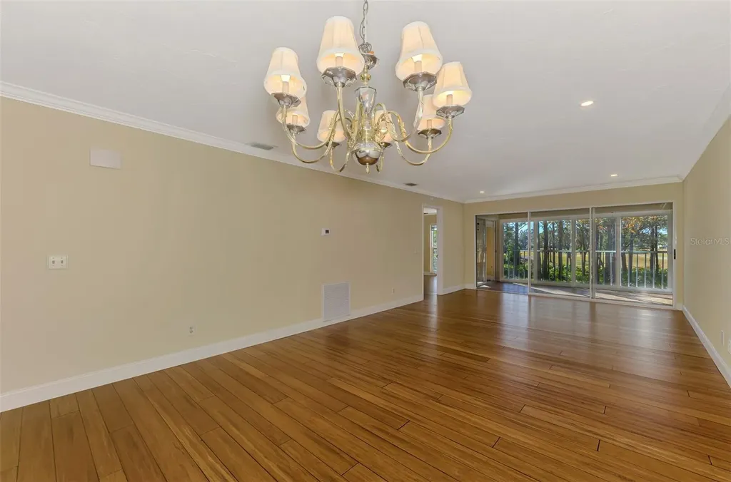 4489 Longmeadow Sarasota FL 34235