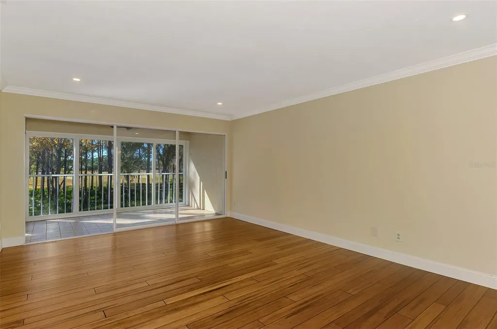 4489 Longmeadow Sarasota FL 34235