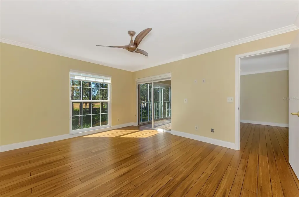 4489 Longmeadow Sarasota FL 34235