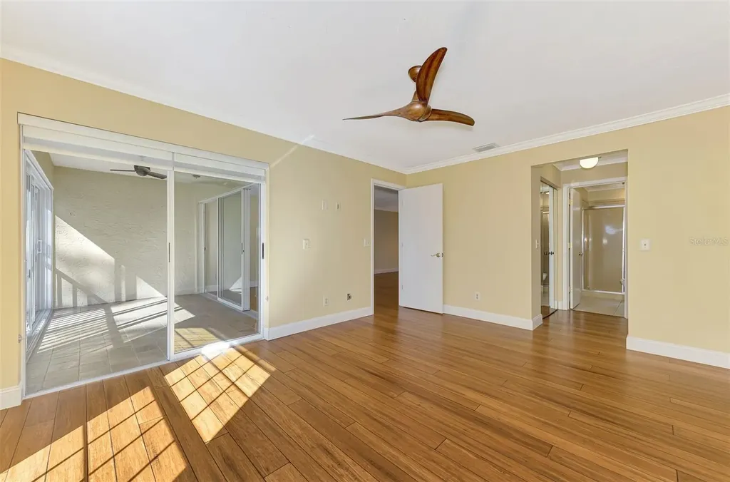 4489 Longmeadow Sarasota FL 34235