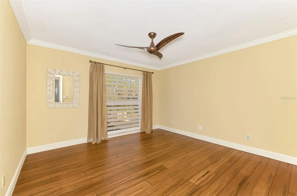 4489 Longmeadow Sarasota FL 34235